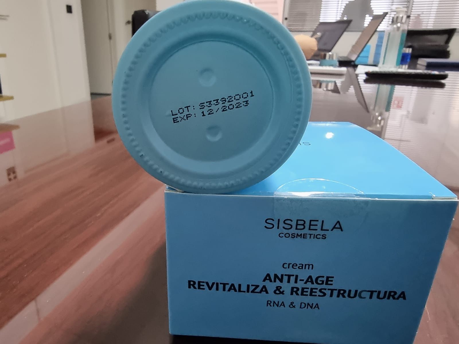 46662 - SISBELA cosmetics in Stock Europe